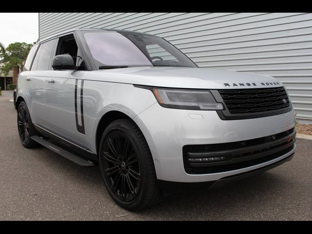 2023 Land Rover Range Rover SE