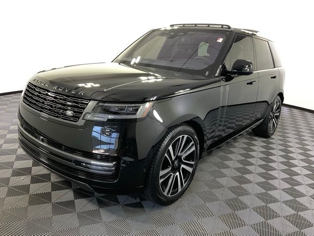 2023 Land Rover Range Rover SE