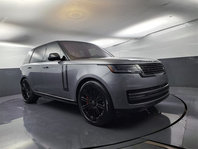 2023 Land Rover Range Rover SE