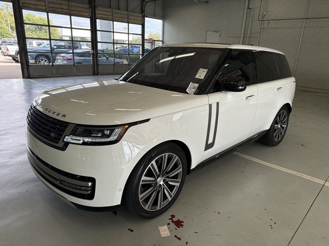 2023 Land Rover Range Rover SE