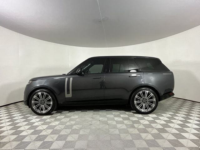 2023 Land Rover Range Rover SE