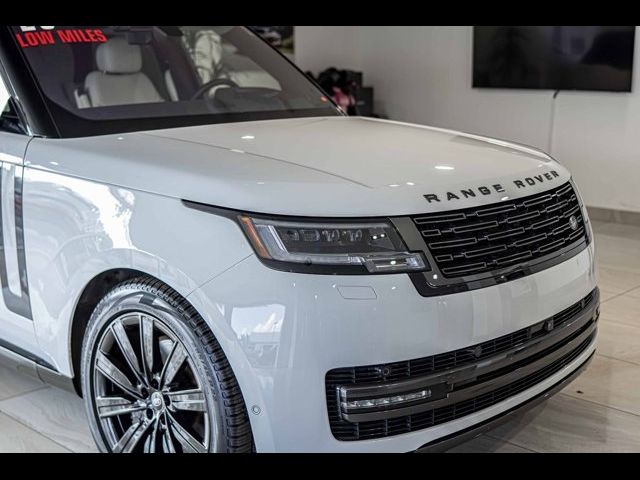 2023 Land Rover Range Rover SE