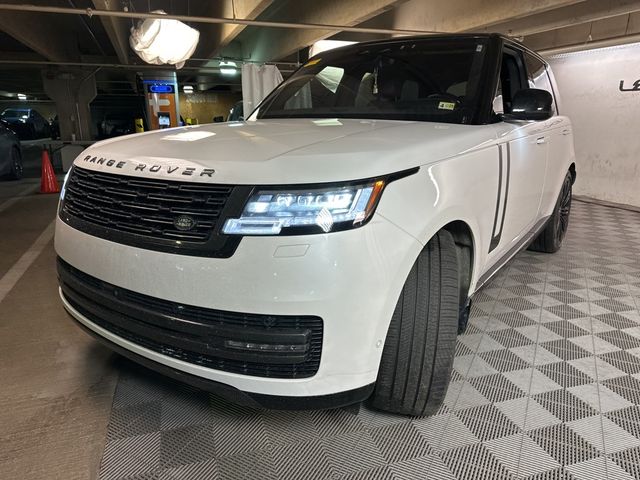 2023 Land Rover Range Rover SE