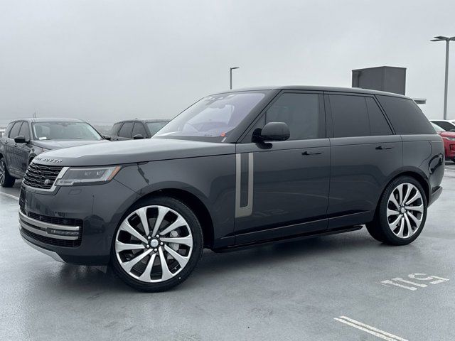 2023 Land Rover Range Rover SE