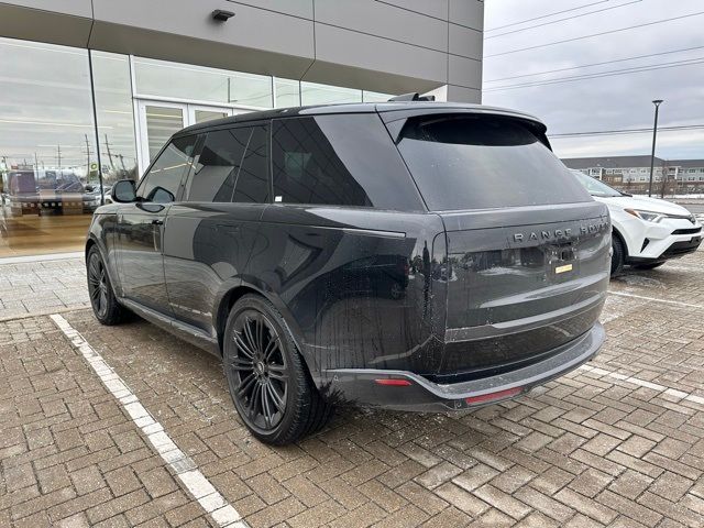 2023 Land Rover Range Rover SE