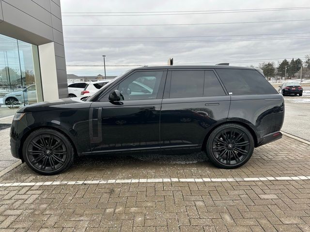 2023 Land Rover Range Rover SE