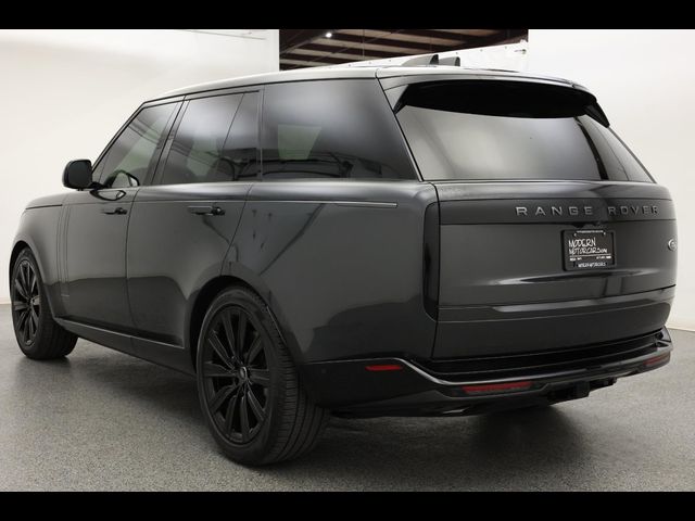 2023 Land Rover Range Rover SE