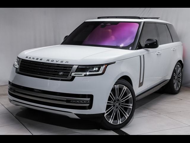 2023 Land Rover Range Rover SE