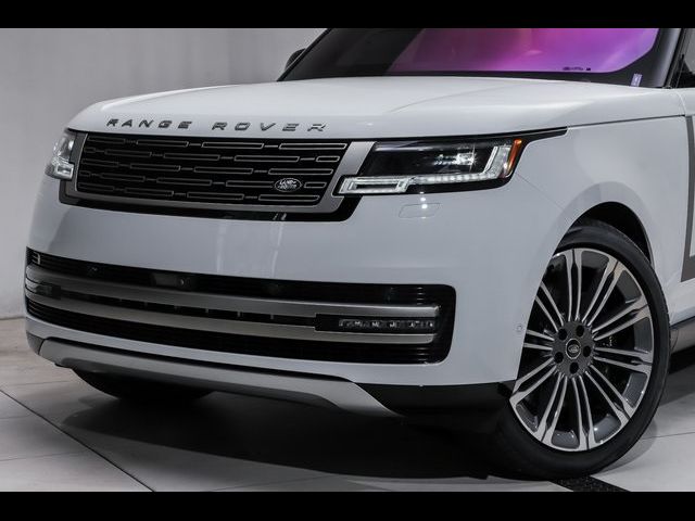 2023 Land Rover Range Rover SE