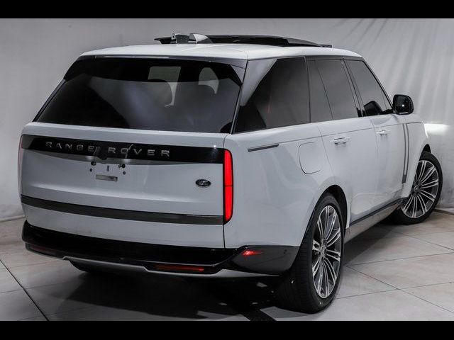 2023 Land Rover Range Rover SE