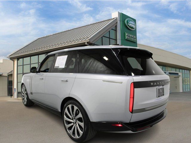 2023 Land Rover Range Rover SE