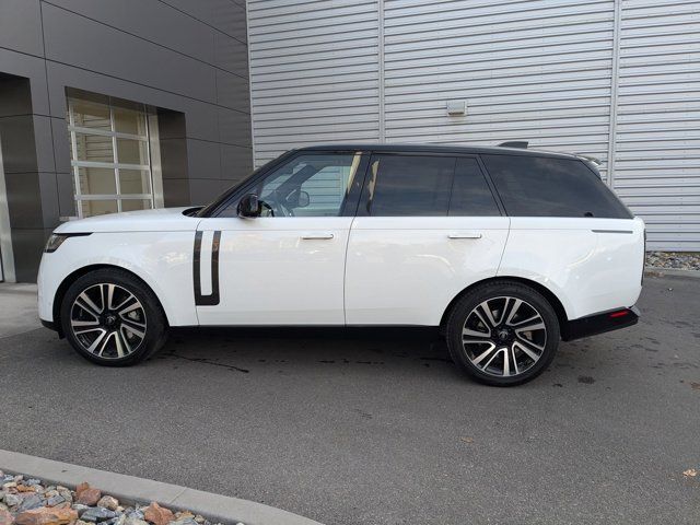 2023 Land Rover Range Rover SE