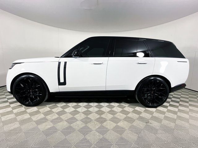 2023 Land Rover Range Rover SE