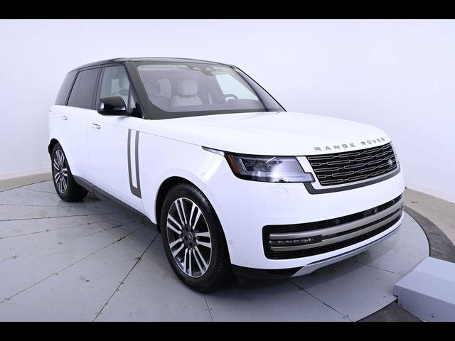 2023 Land Rover Range Rover SE