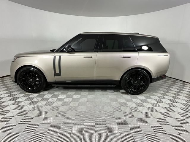 2023 Land Rover Range Rover SE