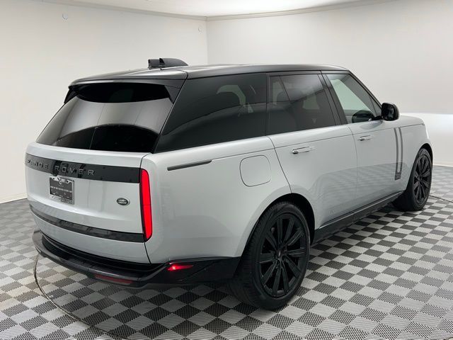 2023 Land Rover Range Rover SE