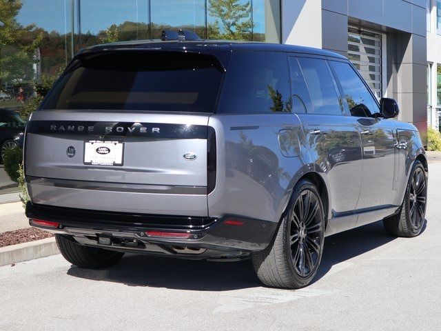 2023 Land Rover Range Rover SE