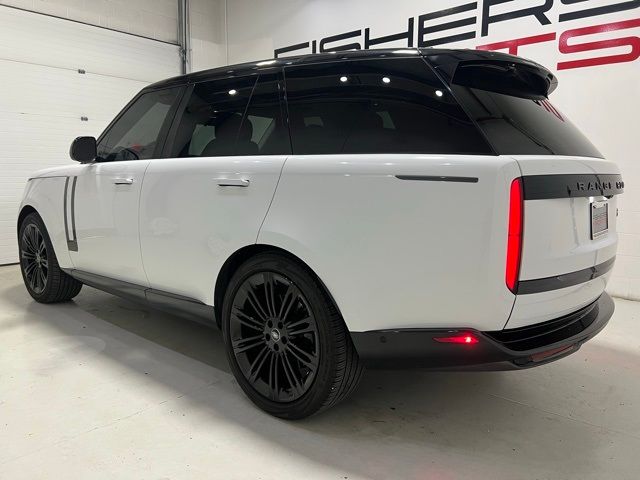 2023 Land Rover Range Rover SE