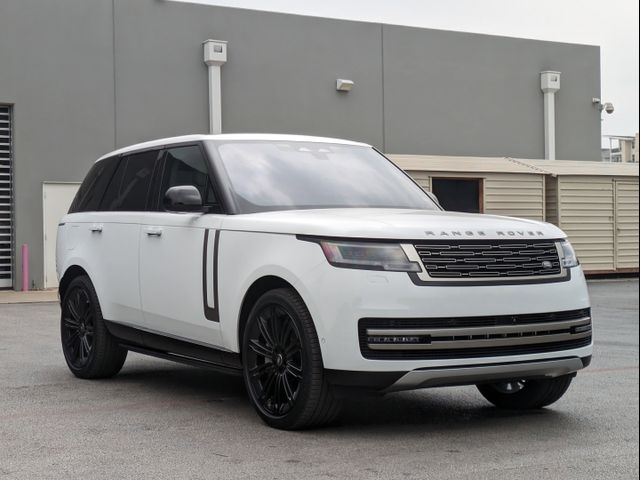 2023 Land Rover Range Rover SE