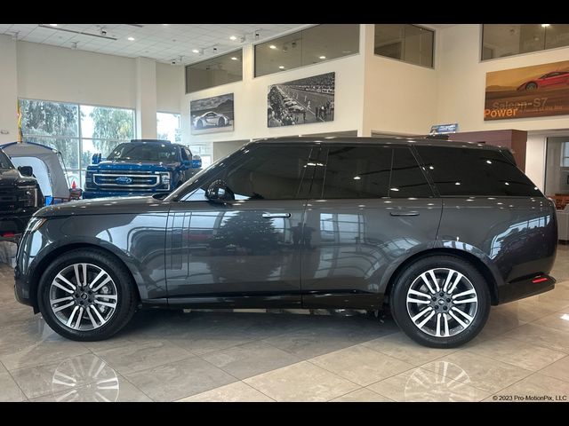 2023 Land Rover Range Rover SE