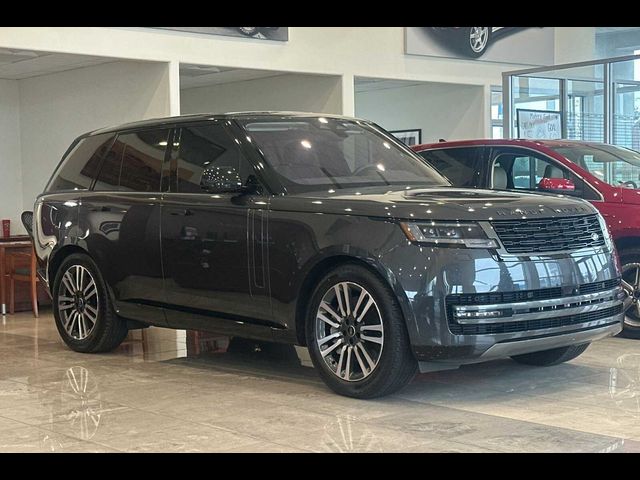 2023 Land Rover Range Rover SE