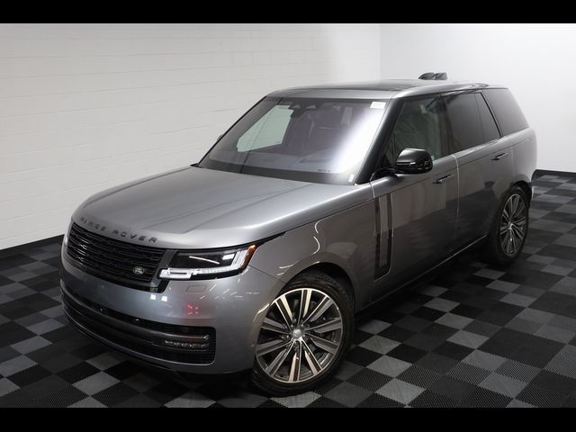 2023 Land Rover Range Rover SE