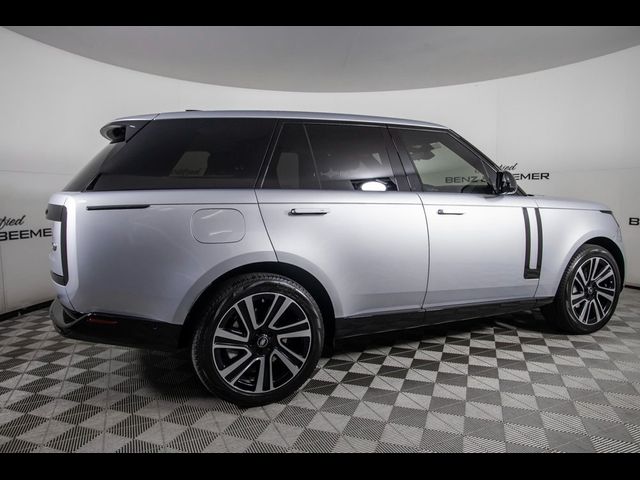 2023 Land Rover Range Rover SE