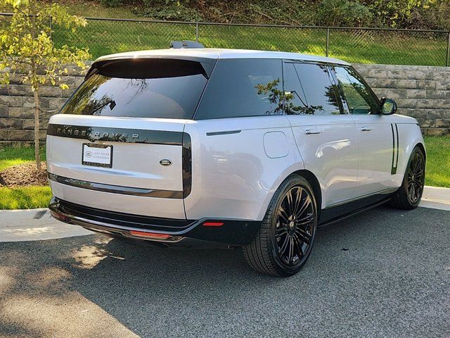 2023 Land Rover Range Rover SE