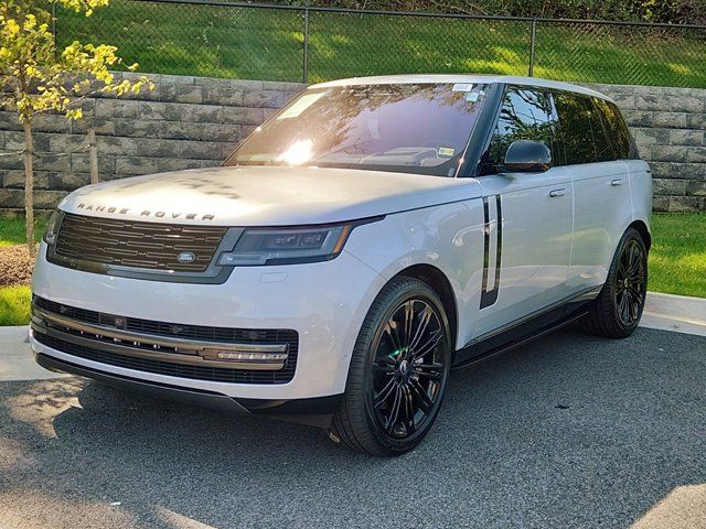 2023 Land Rover Range Rover SE