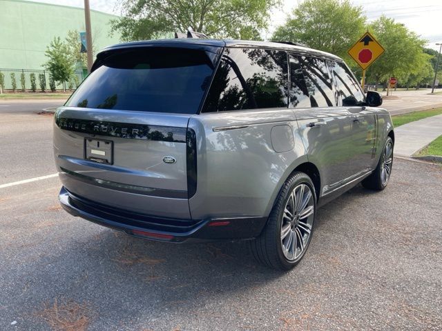 2023 Land Rover Range Rover SE