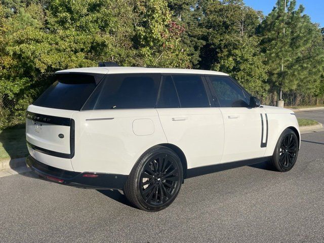 2023 Land Rover Range Rover SE