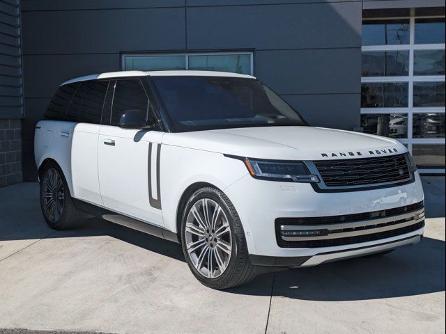 2023 Land Rover Range Rover SE