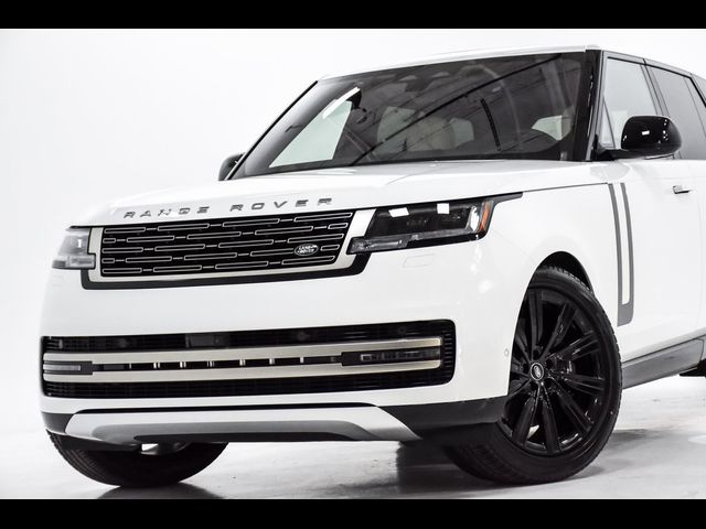 2023 Land Rover Range Rover SE