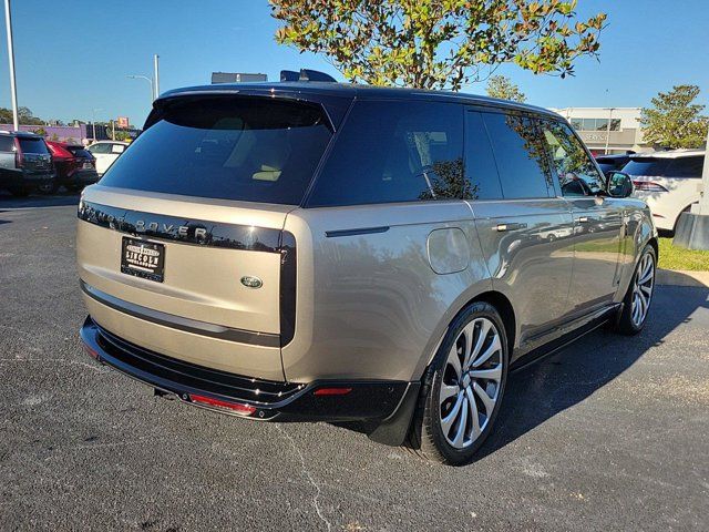 2023 Land Rover Range Rover SE