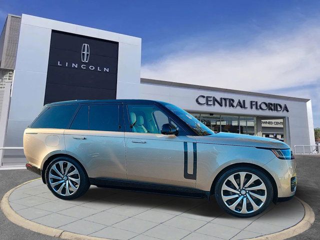 2023 Land Rover Range Rover SE