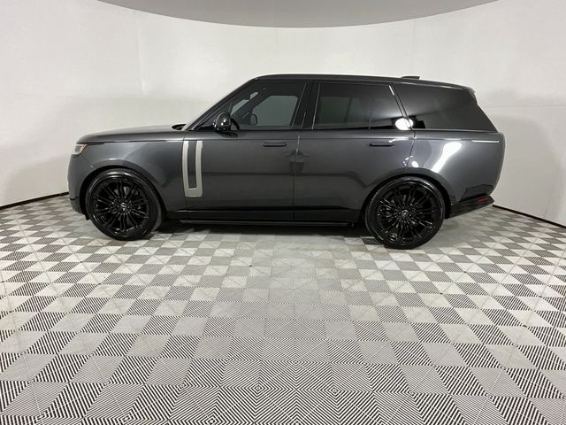 2023 Land Rover Range Rover SE