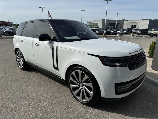 2023 Land Rover Range Rover SE