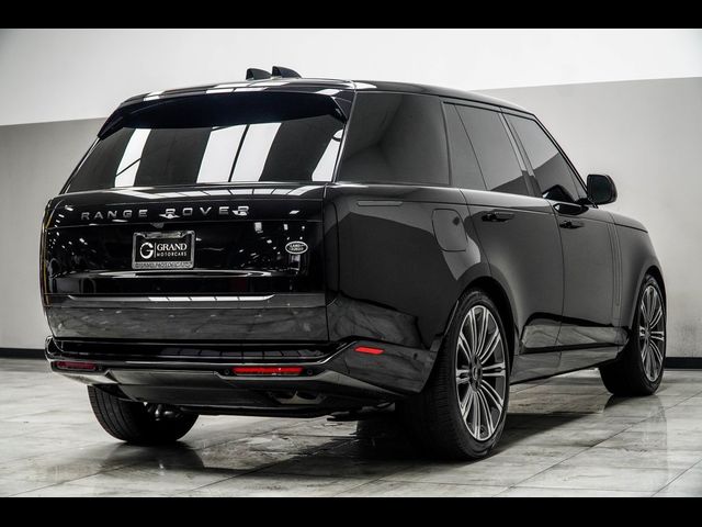 2023 Land Rover Range Rover SE