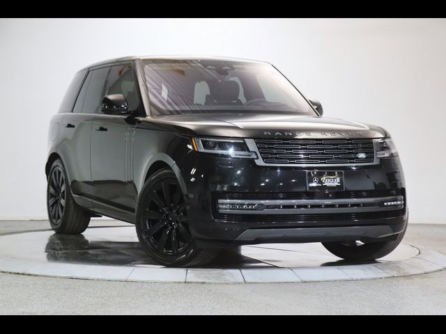 2023 Land Rover Range Rover SE