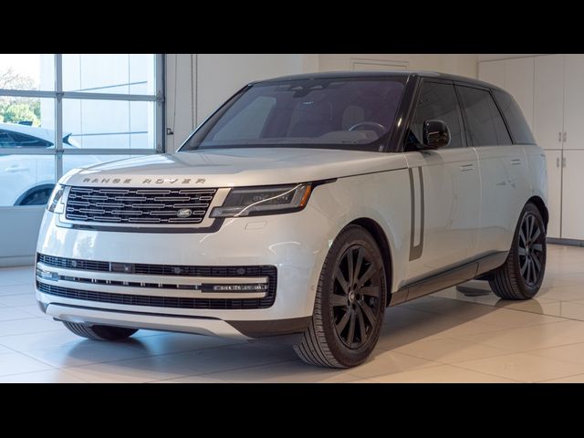 2023 Land Rover Range Rover SE