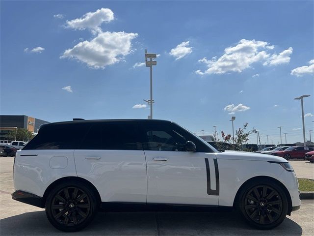 2023 Land Rover Range Rover SE