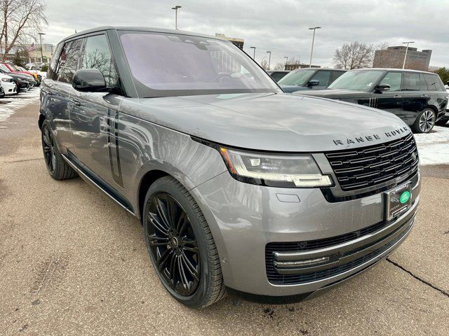 2023 Land Rover Range Rover SE