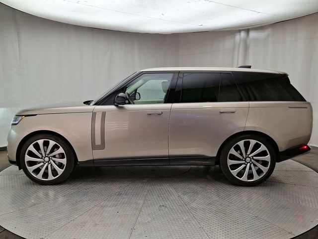 2023 Land Rover Range Rover SE