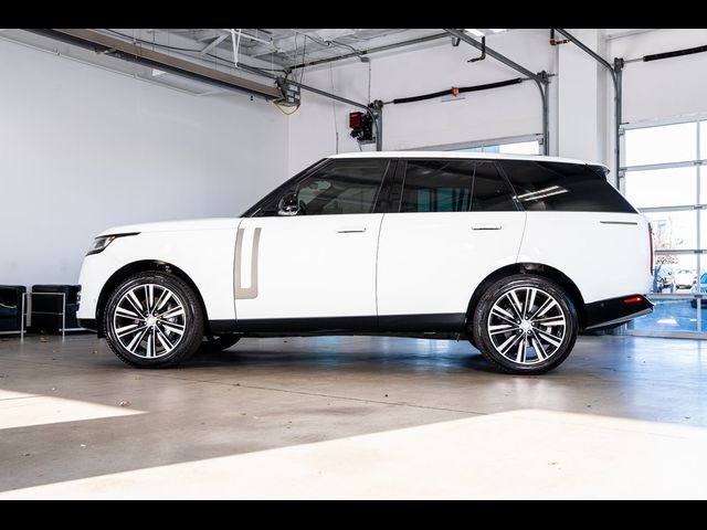 2023 Land Rover Range Rover SE