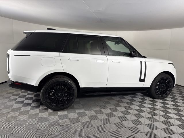 2023 Land Rover Range Rover SE