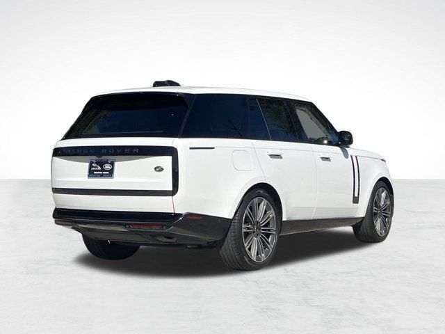 2023 Land Rover Range Rover SE