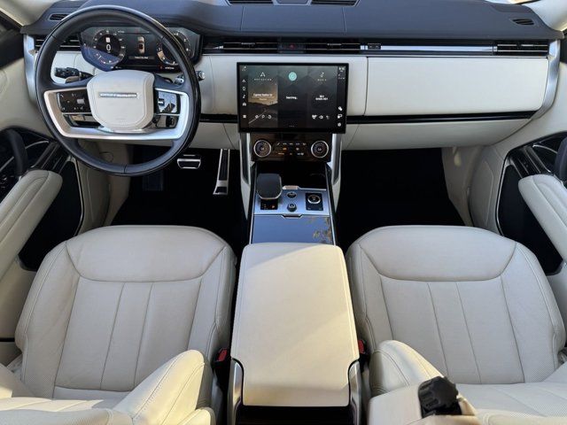 2023 Land Rover Range Rover SE