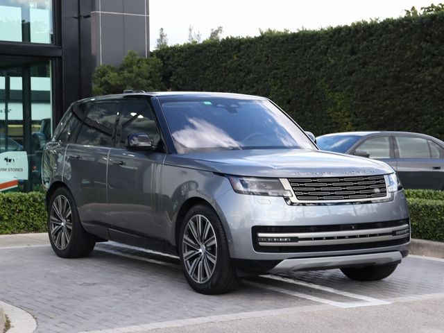 2023 Land Rover Range Rover SE