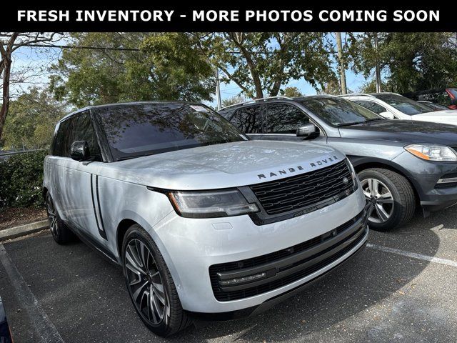 2023 Land Rover Range Rover SE