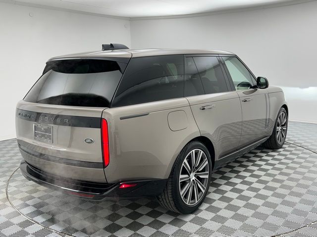 2023 Land Rover Range Rover SE